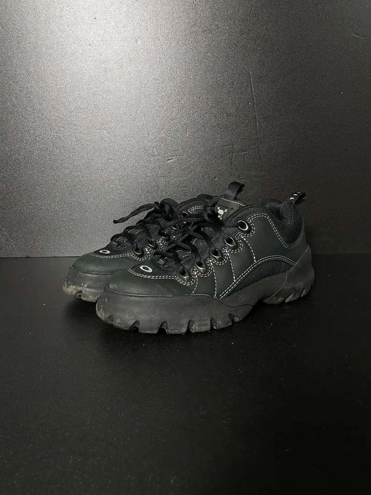 255 00 S オークリー ネイル スカル ブーツ