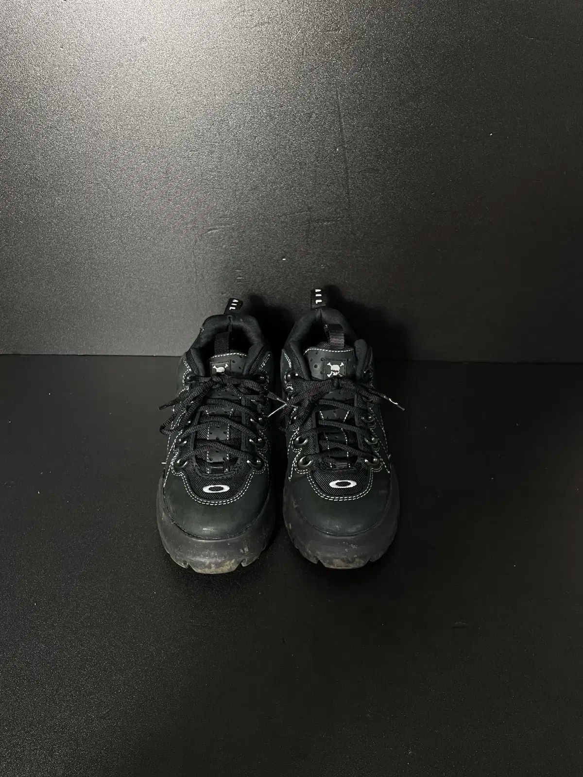 255 00 S オークリー ネイル スカル ブーツ