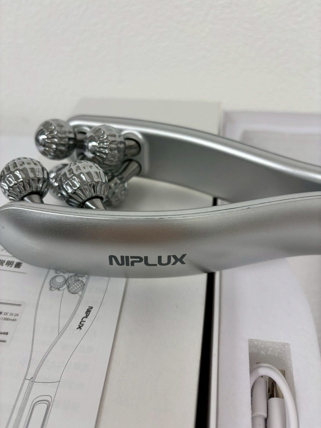 美容家電 NIPLUX ニプラックス BEROLA NP-BRL23SV 動作確認済み 美顔