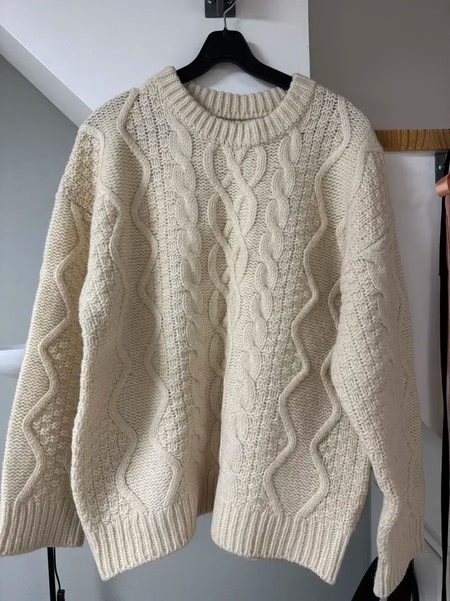 ケーブルニット lattice