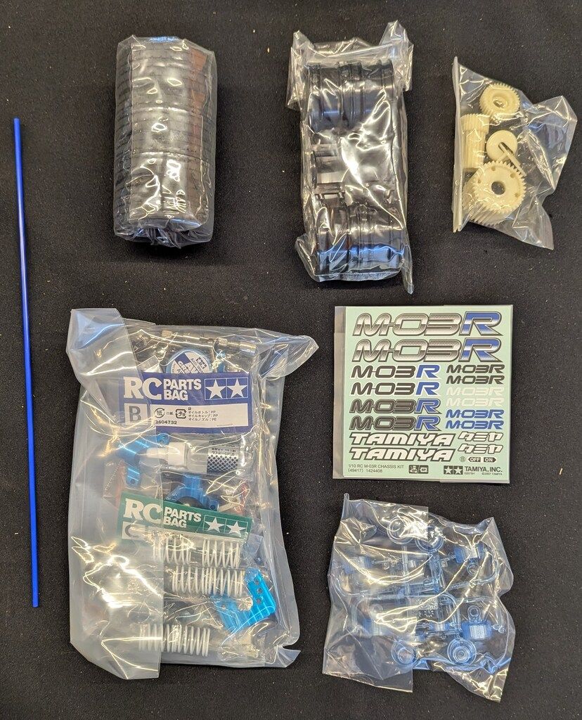 タミヤ 1/10電動RCハイパフォーマンスレーシングカー M-03Rシャーシ