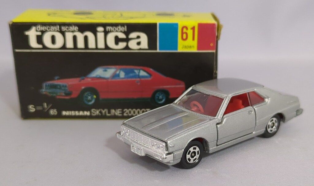トミー トミカ黒箱日本製 ニッサンスカイライン2000GT-ES