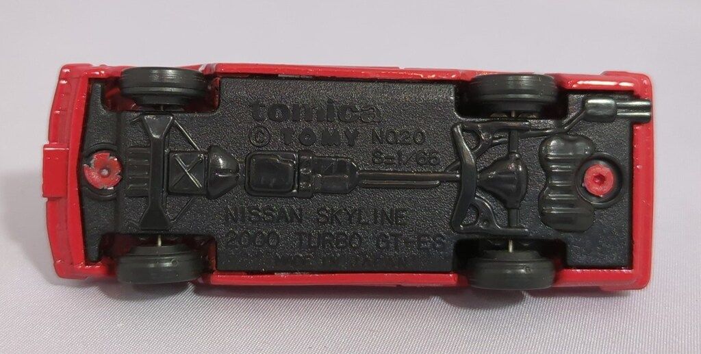 トミー トミカ黒箱日本製 ニッサン スカイライン2000ターボGT-E・S/赤