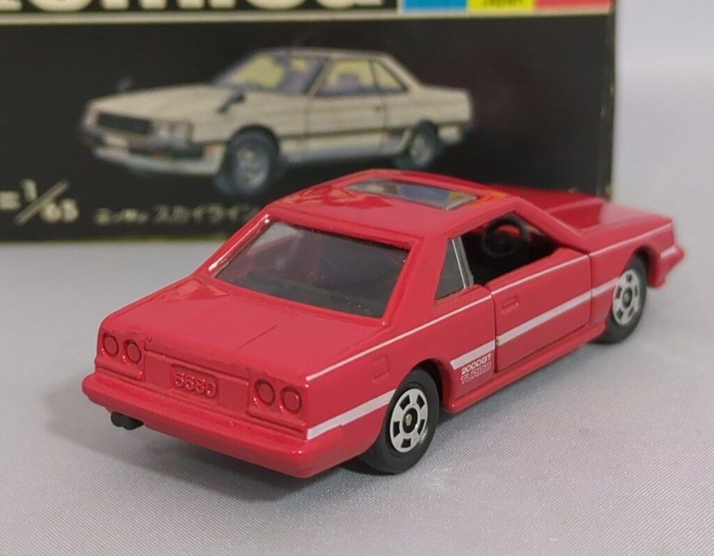 トミー トミカ黒箱日本製 ニッサン スカイライン2000ターボGT-E・S/赤