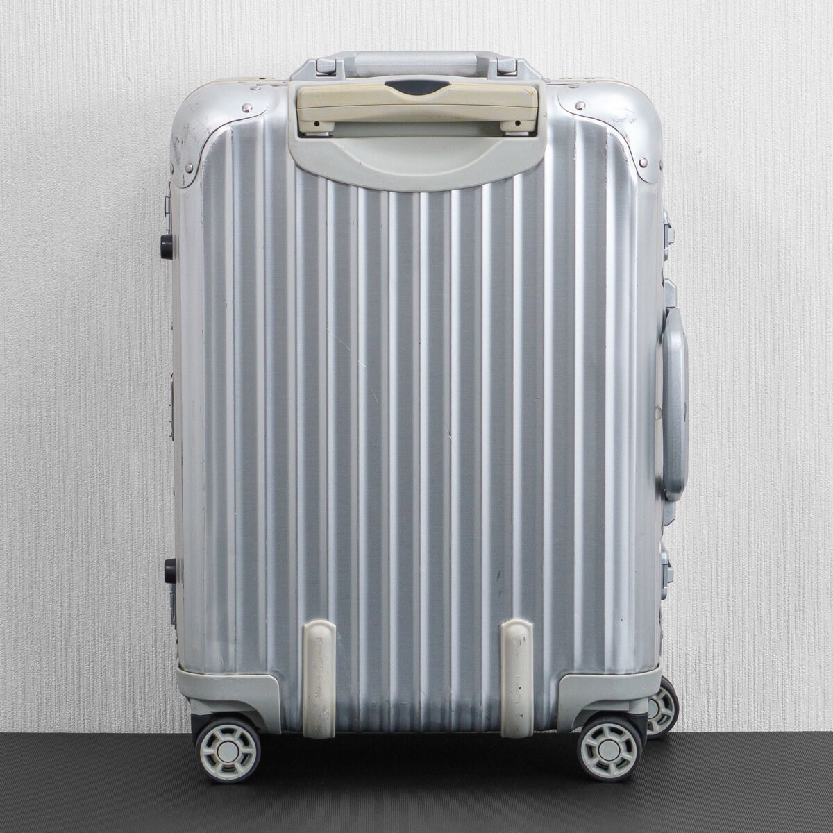 RIMOWA リモワ TOPAS トパーズ 32L 機内持ち込み 4輪 TSAロック