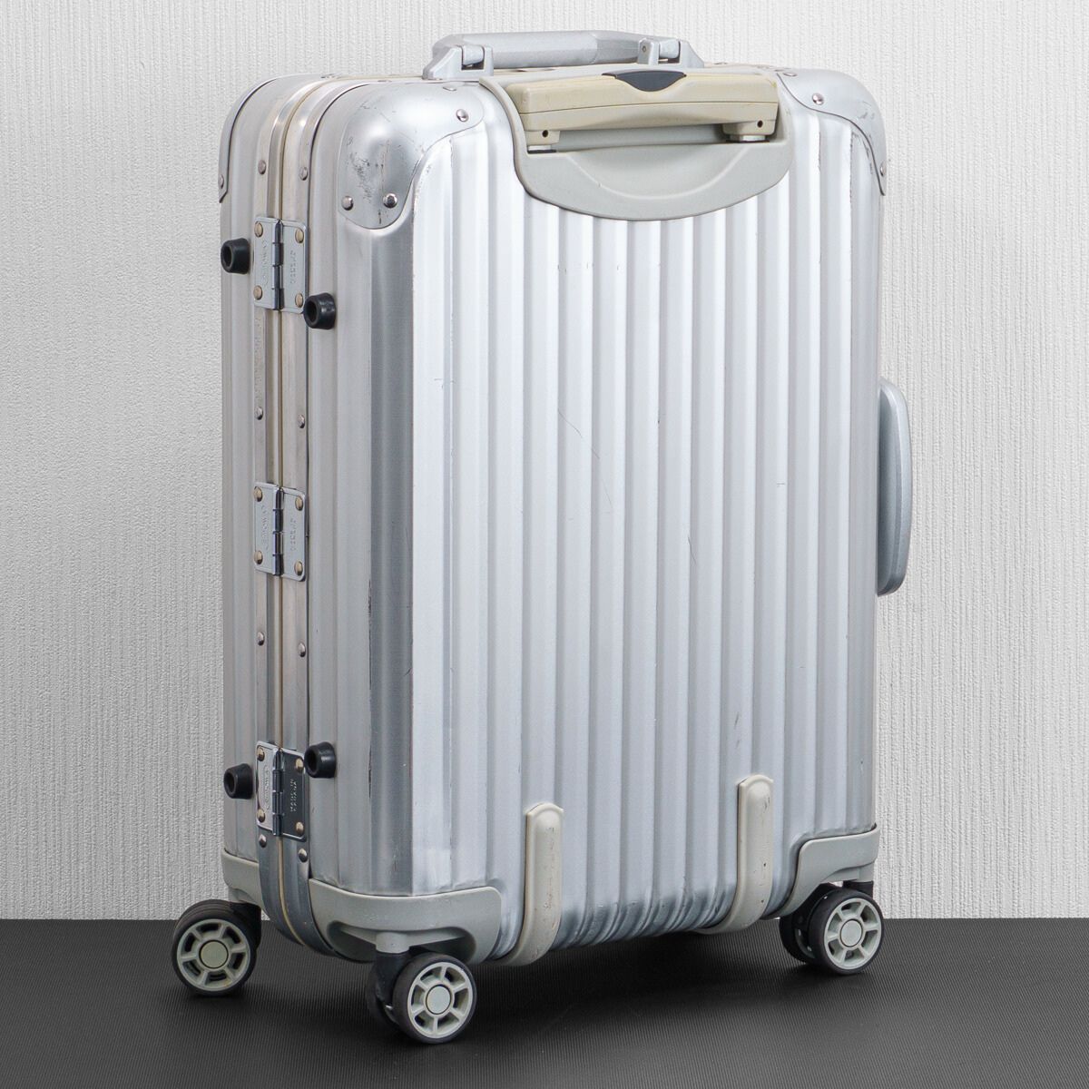RIMOWA リモワ TOPAS トパーズ 32L 機内持ち込み 4輪 TSAロック