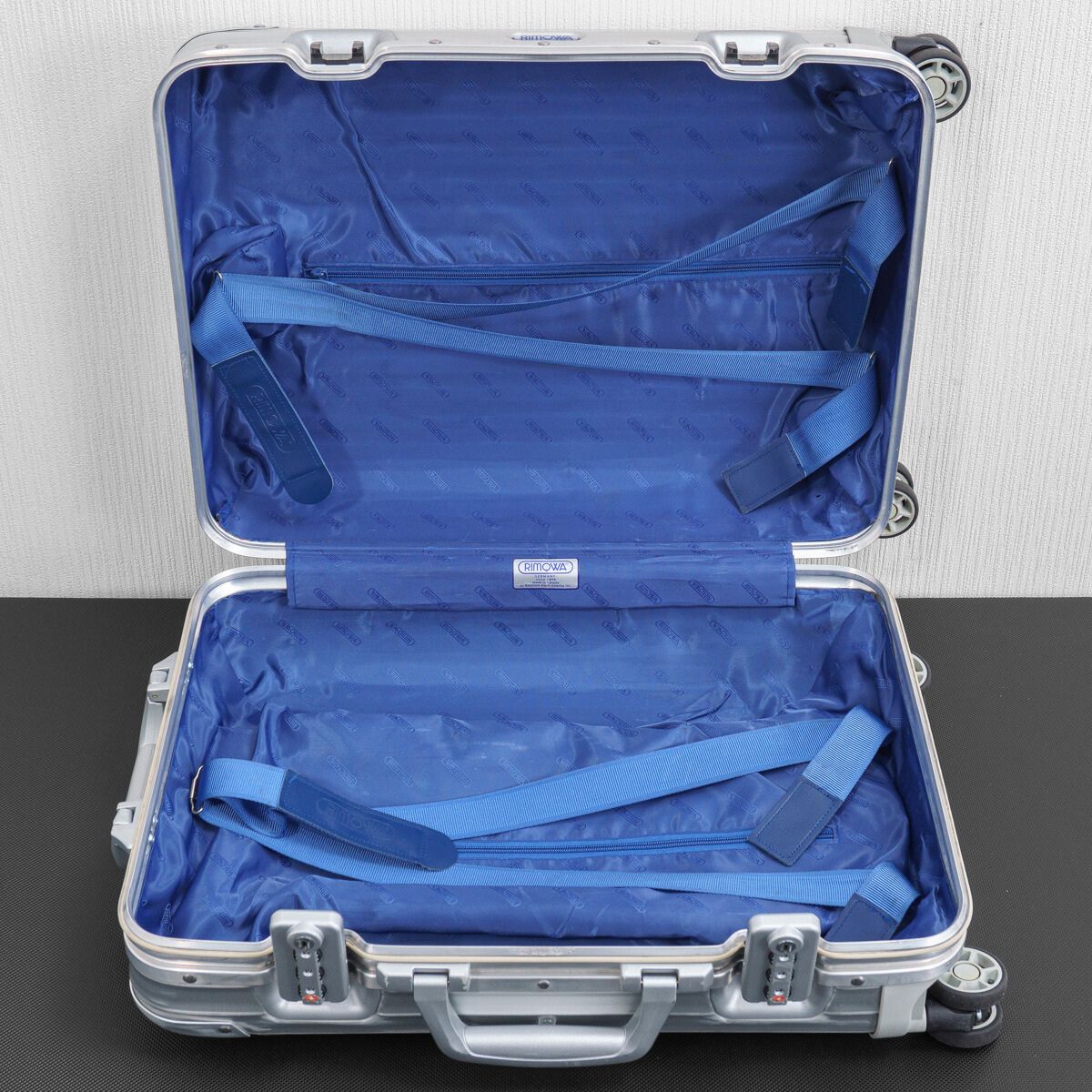 RIMOWA リモワ TOPAS トパーズ 32L 機内持ち込み 4輪 TSAロック