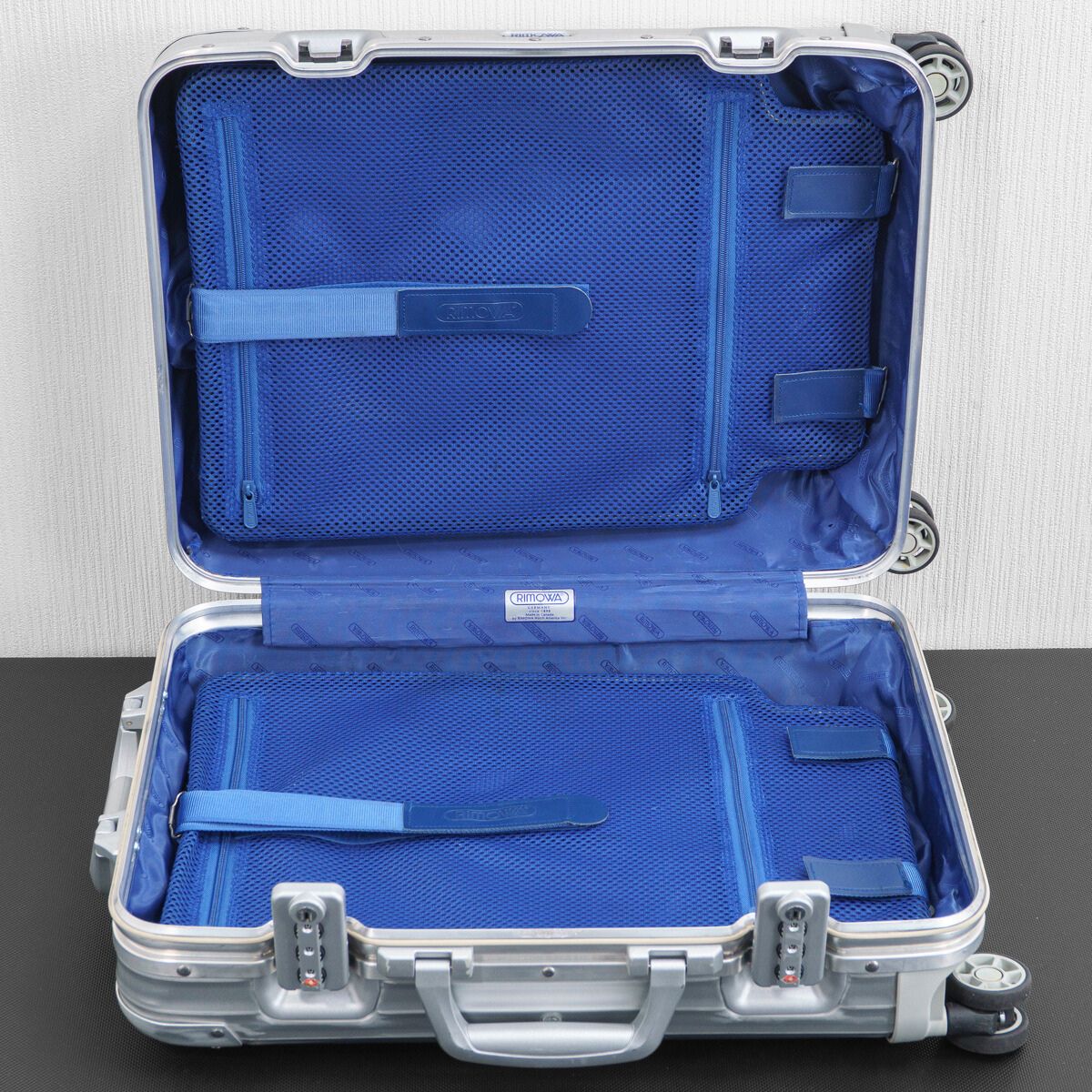 RIMOWA リモワ TOPAS トパーズ 32L 機内持ち込み 4輪 TSAロック