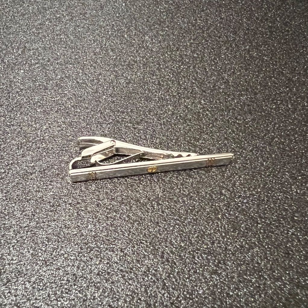 美品】Dunhill ダンヒル ネクタイピン スーツ 紳士 シルバー ネクタイ