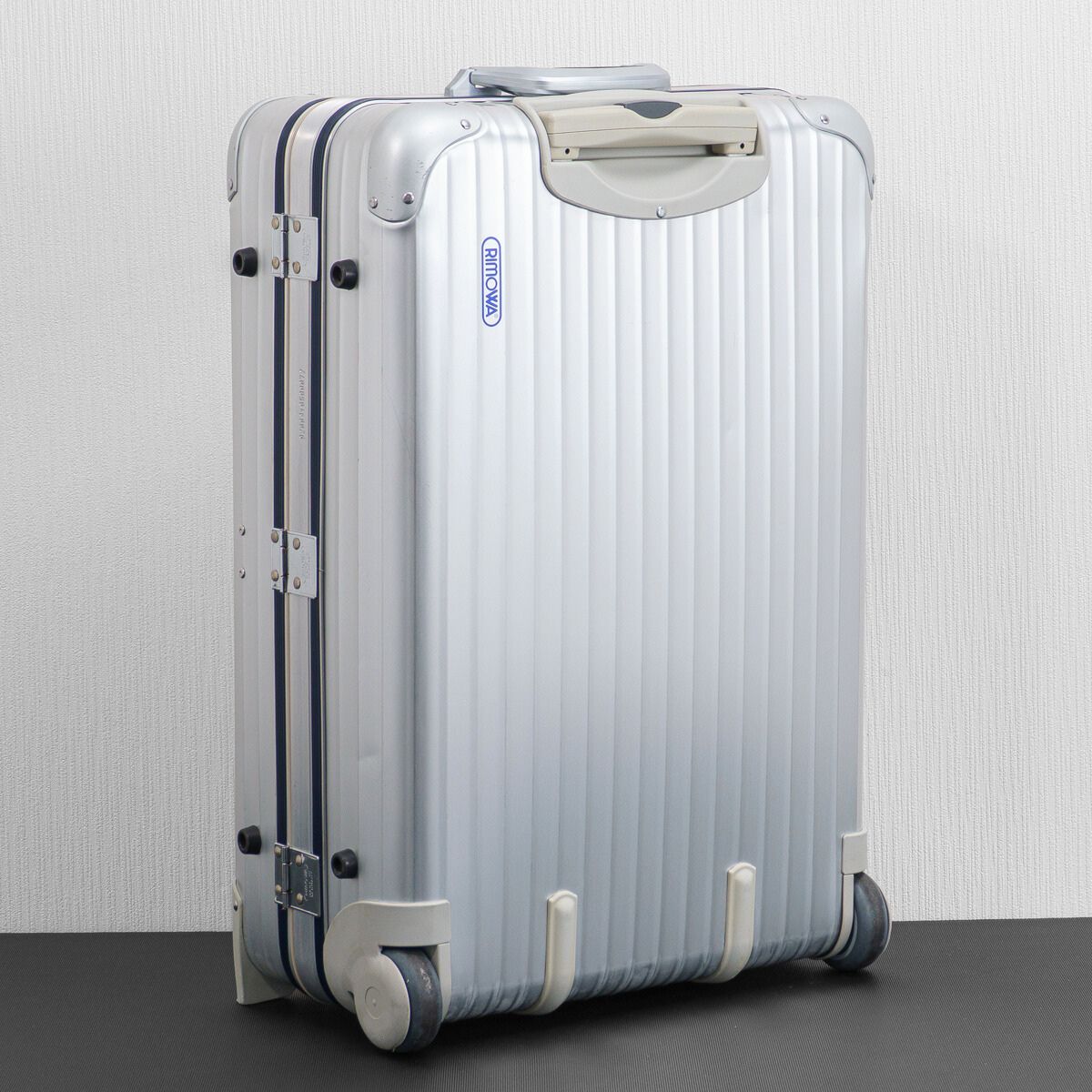 ✈️最上級機種【RIMOWA】 　シルバーインティグラル　63L 美品 RIMOWA リモワ SilverIntegral シルバーインテグラル 63L 2輪 TSA