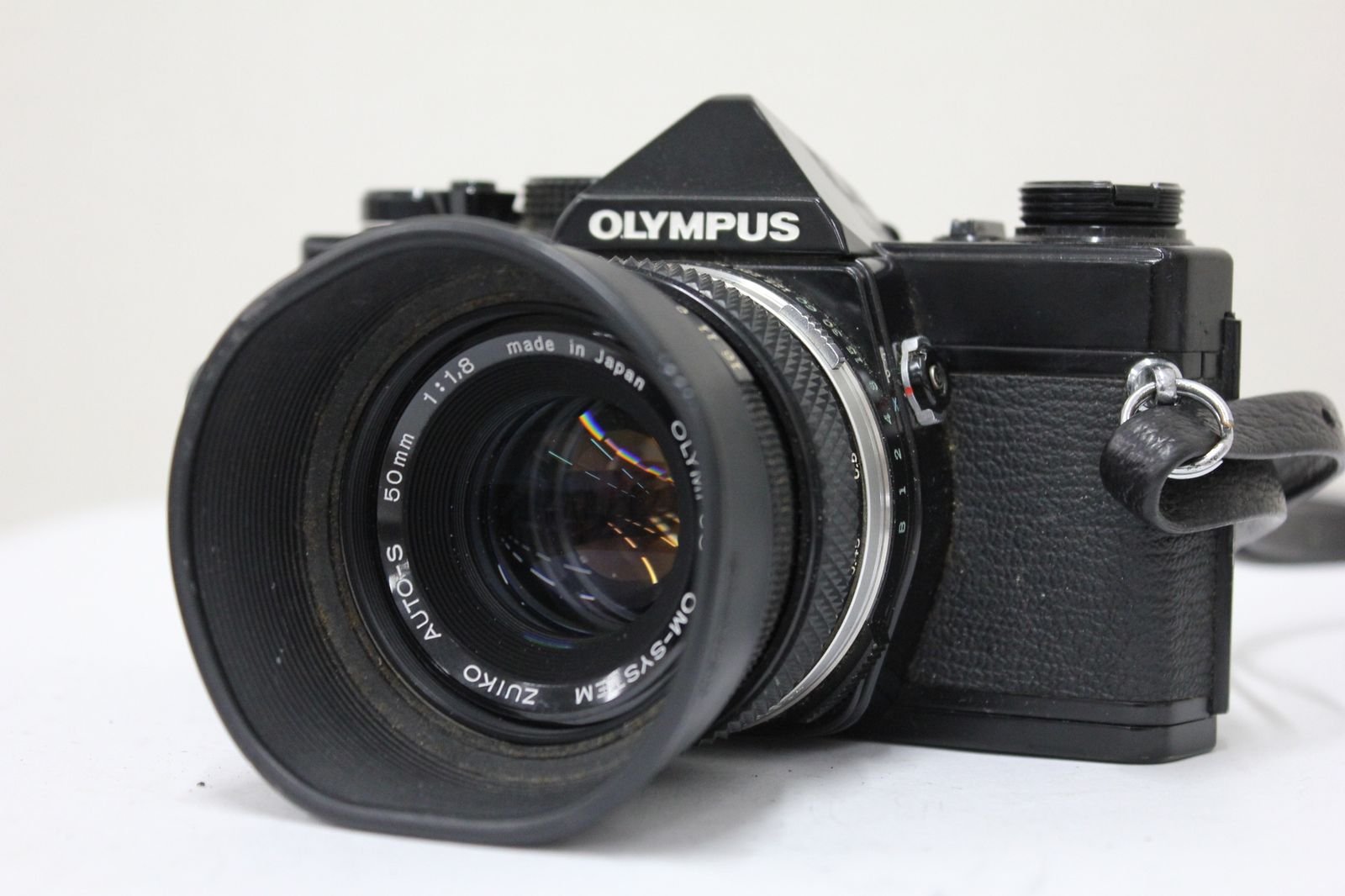 オリンパス Olympus OM-1 N ブラック OM-SYSTEM ZUIKO AUTO-S 50 mm F 1.8 フード付き ボディレンズセット e 4034
