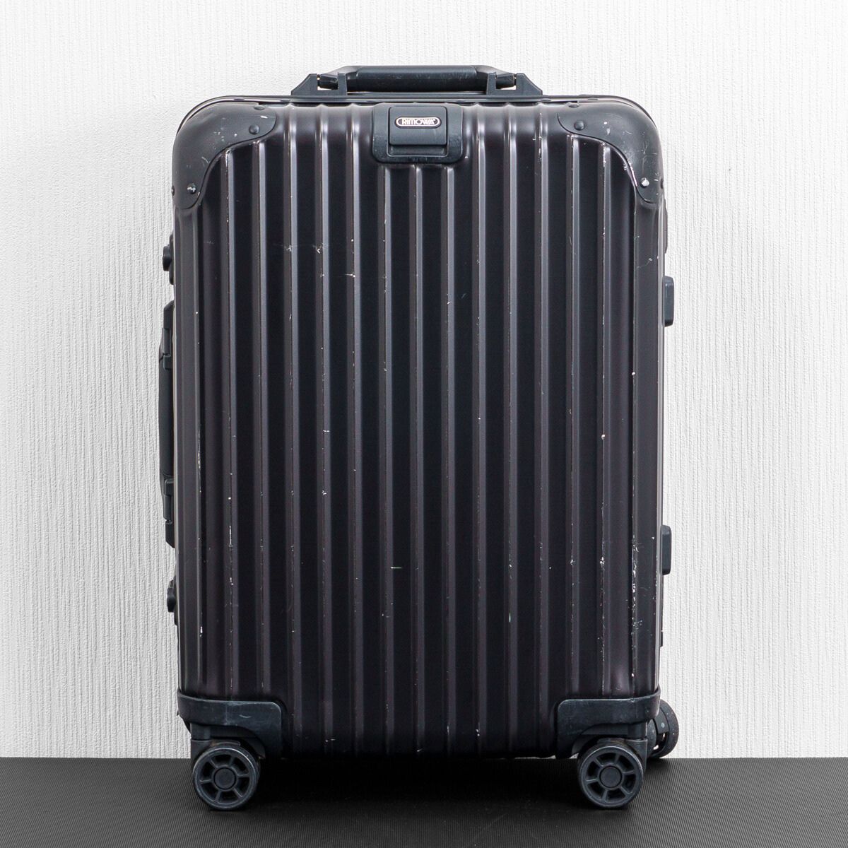 リモワ Rimowa TOPAS トパーズ32L 機内持ち込み4輪TSAロック RIMOWA リモワ TOPAS Stealth トパーズステルス 32L 機内持ち込み 4輪