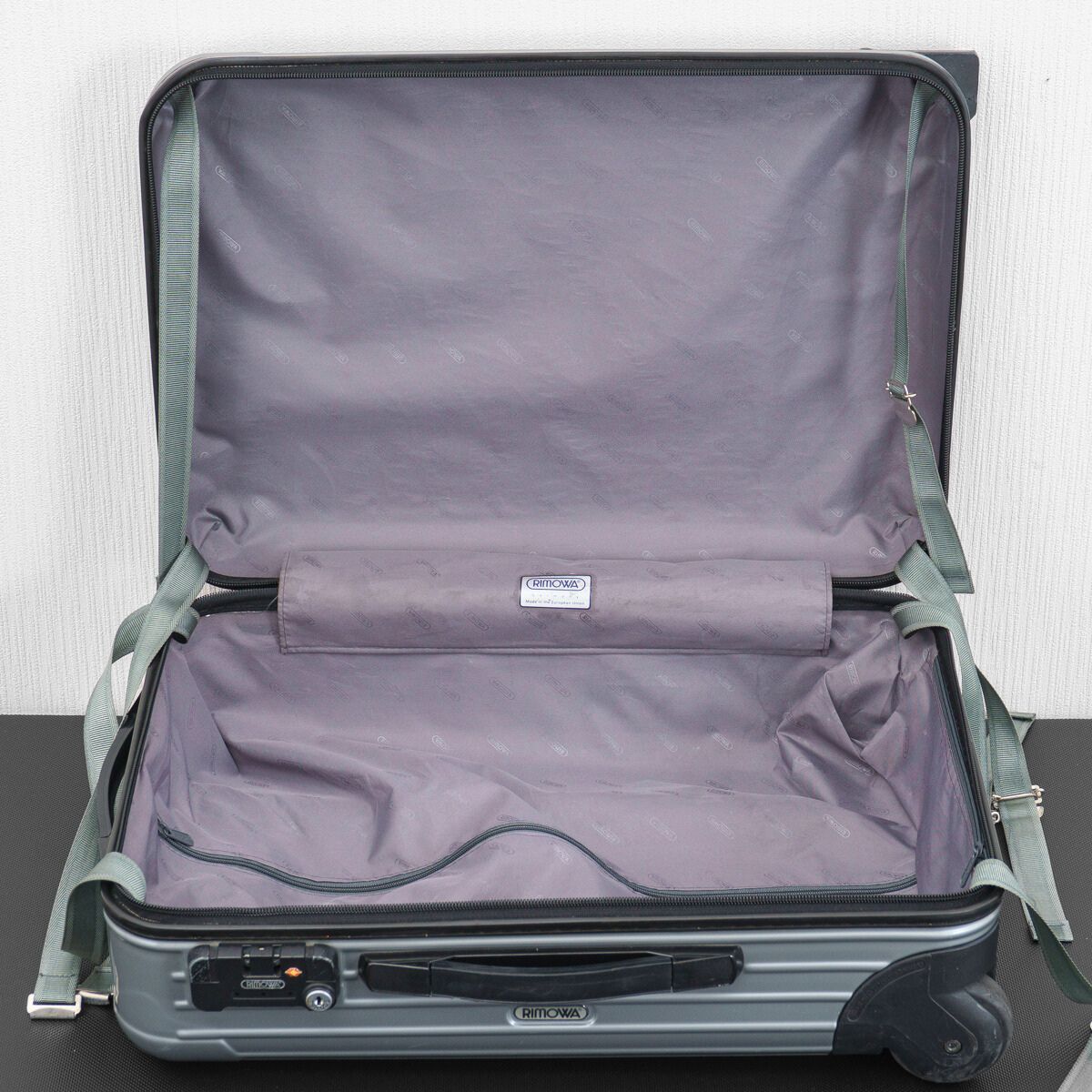 RIMOWA リモワ SALSA サルサ 35L 2輪 機内持ち込み TSAロック キャビン