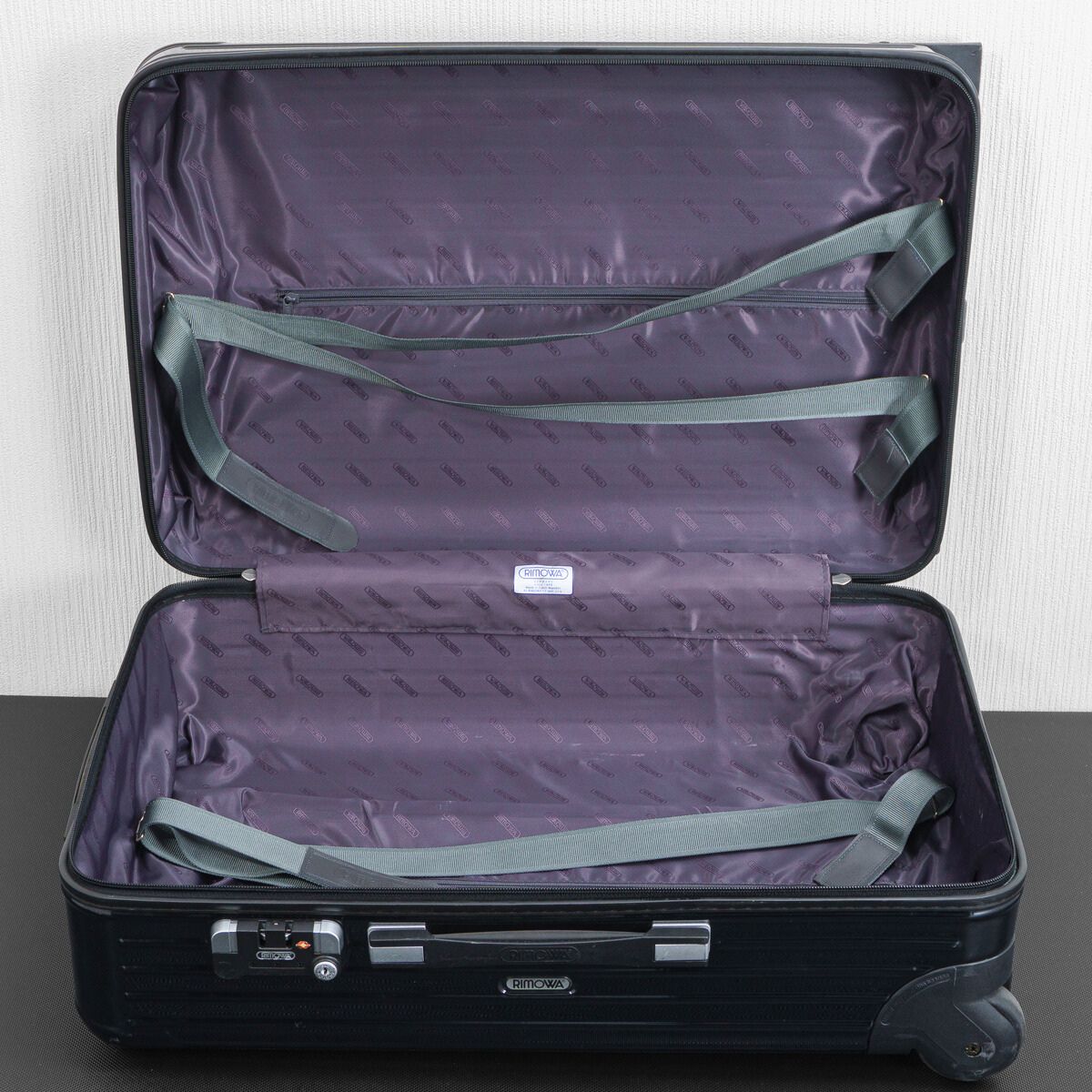 リモワ サルサ 63L 2輪 TSAロック チェックインM マットブラック 美品 RIMOWA リモワ SALSA DELUXE サルサデラックス 63L 2輪 TSAロック