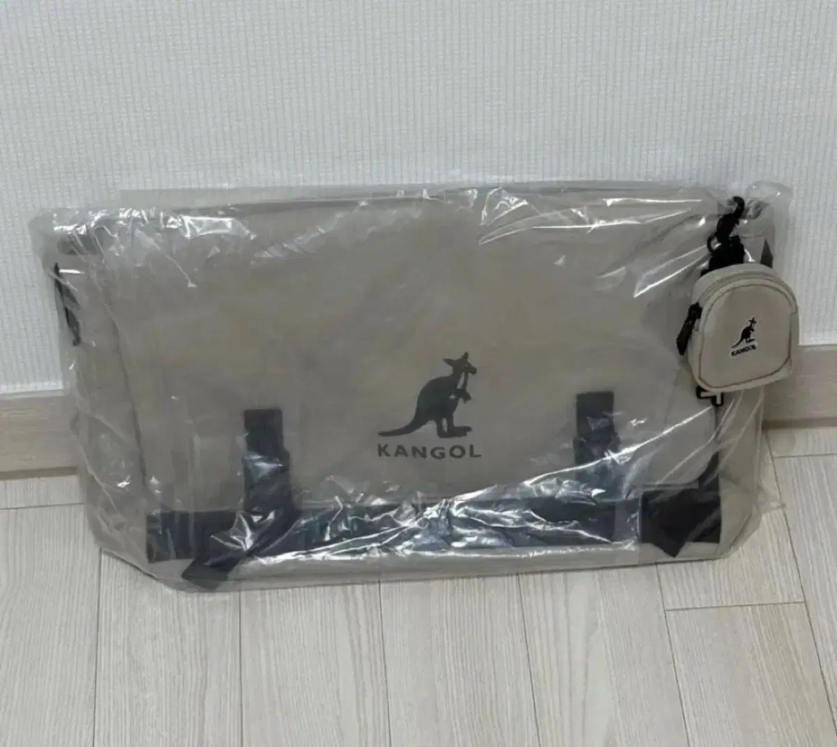 カンゴール メッセンジャーバッグ 級