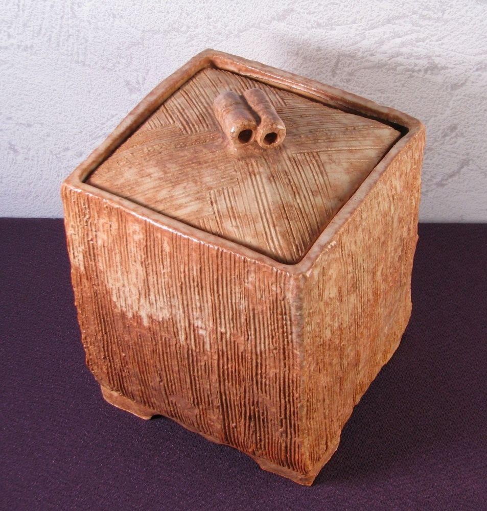 長州萩住 池部静山作 萩焼水指 高さ：21cm 美品 共箱 茶道具/25k041