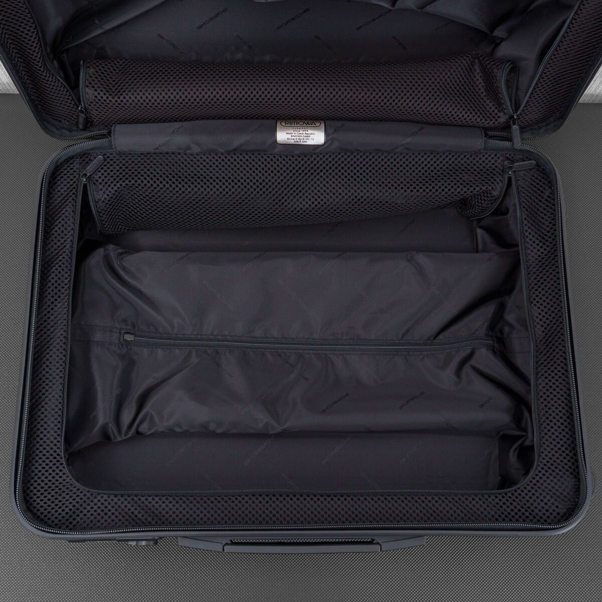 未使用保管品 RIMOWA リモワ PORSCHE ポルシェ UL2.0 ウルトラライト