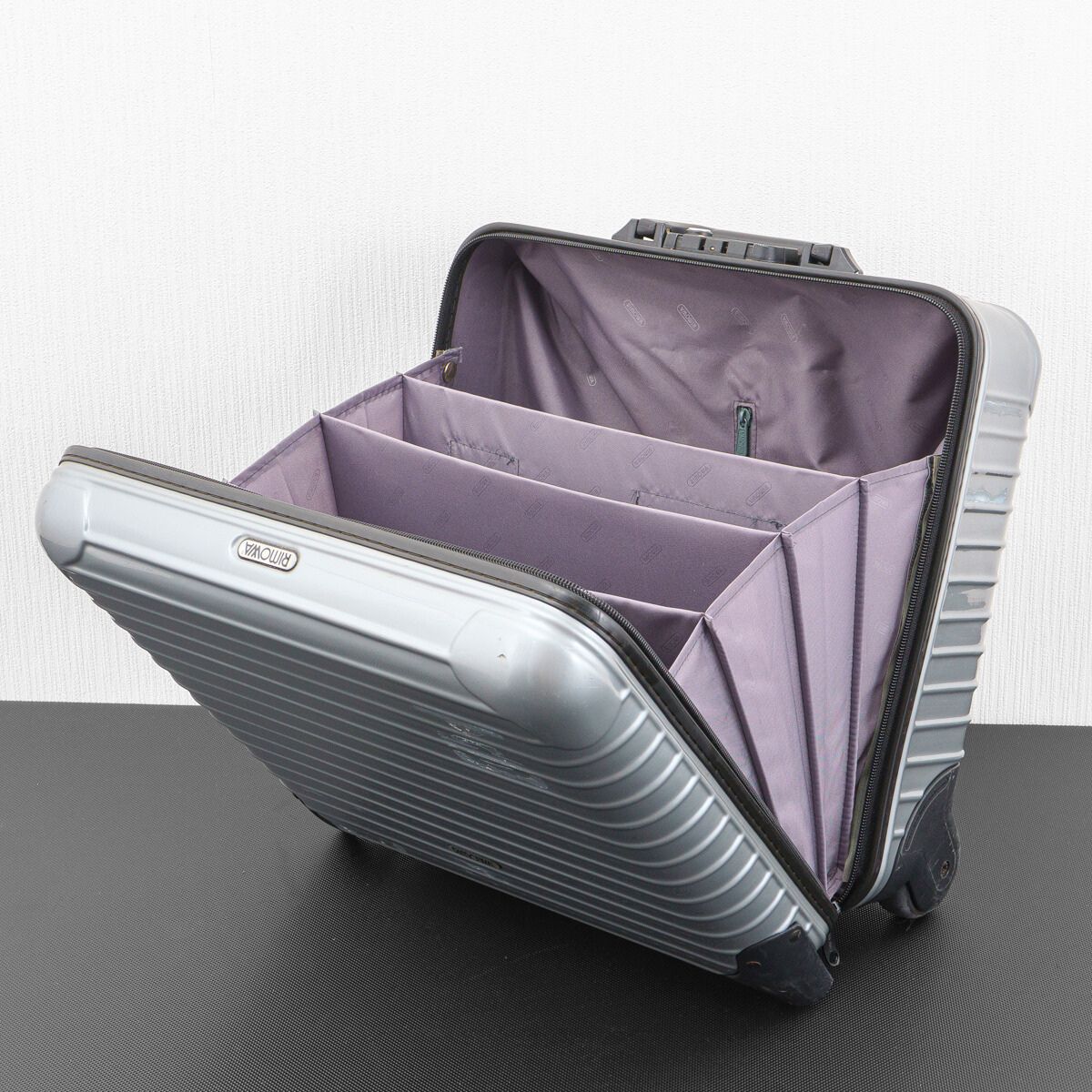 RIMOWA リモワ SALSA サルサ 25L 2輪 機内持ち込み TSAロック