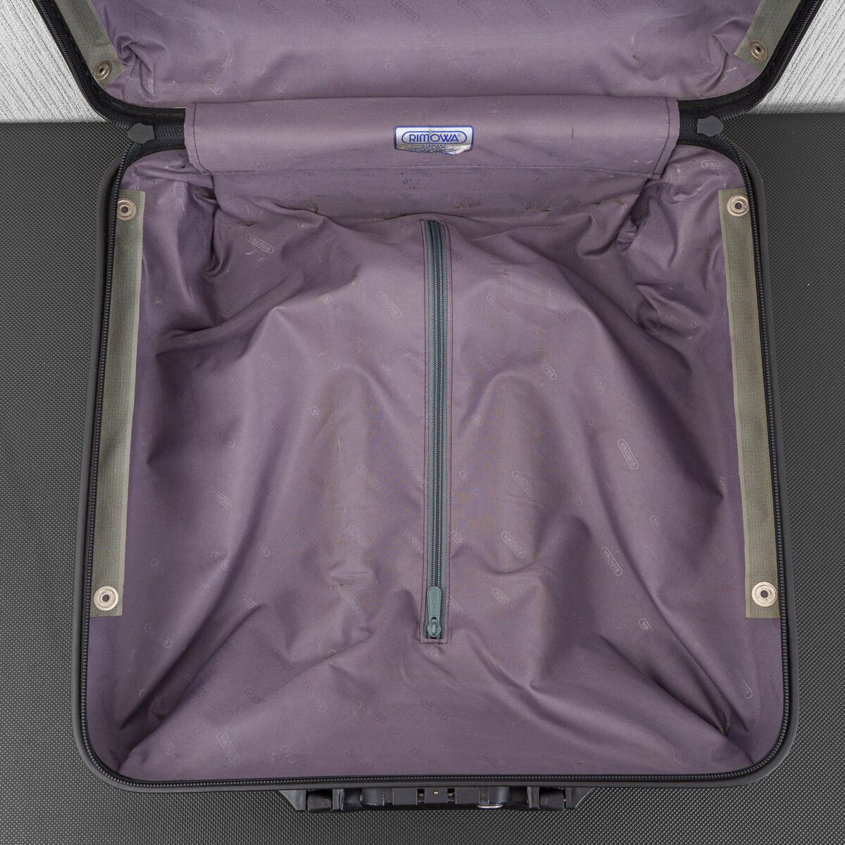 RIMOWA リモワ SALSA サルサ 25L 2輪 機内持ち込み TSAロック