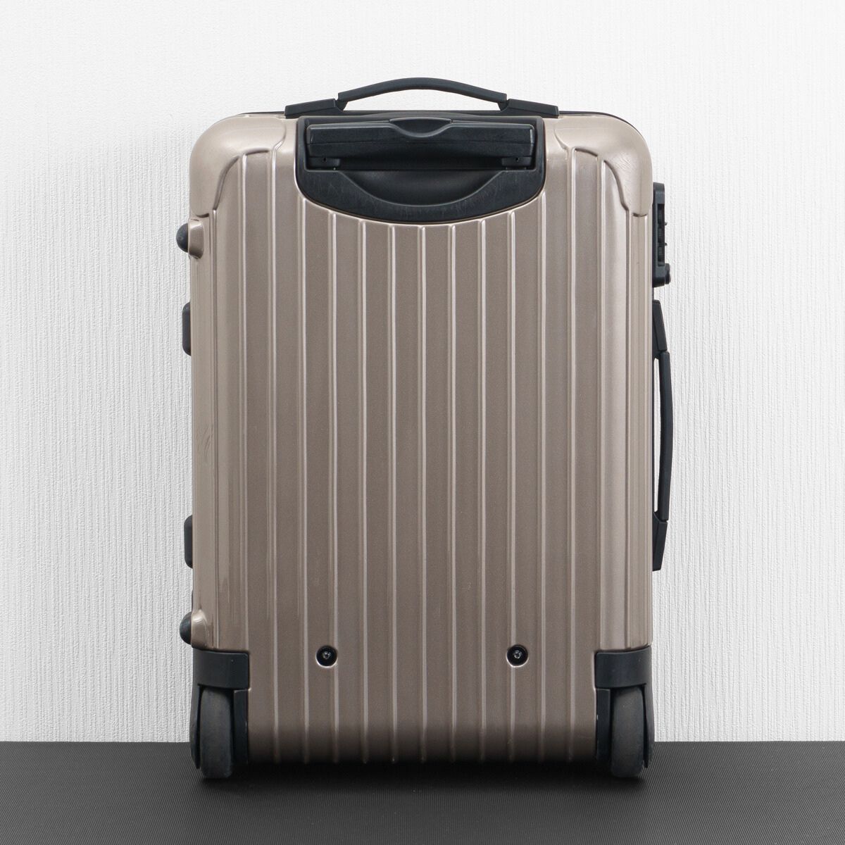 RIMOWA リモワ SALSA サルサ 33L 機内持ち込み 2輪 TSAロック キャビン