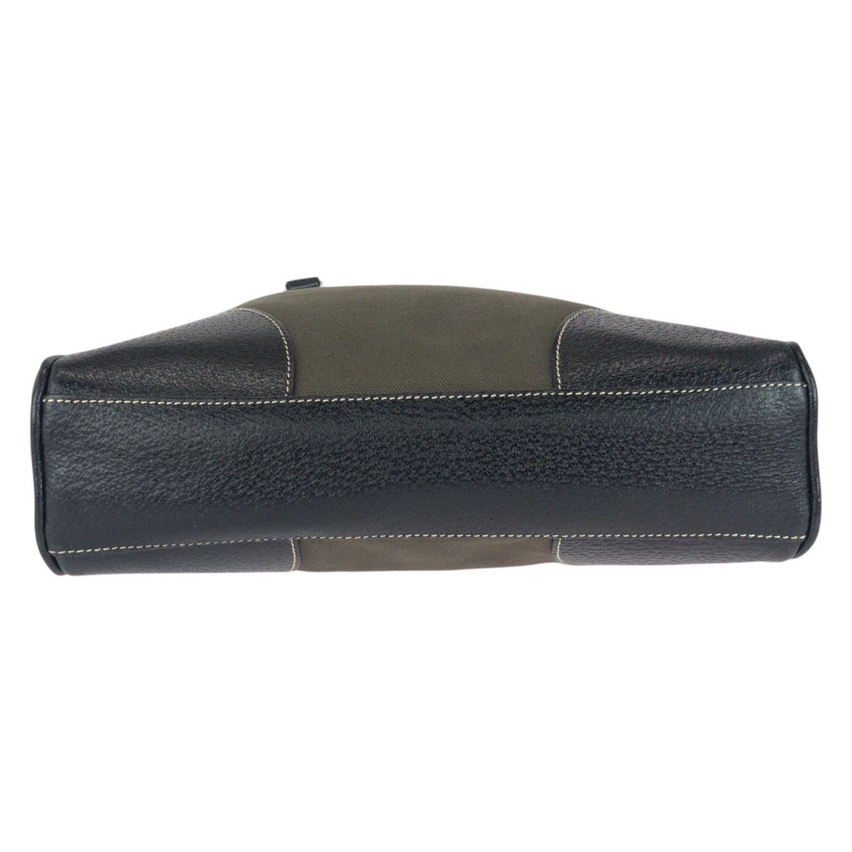 美品 PRADA プラダ 三角ロゴプレート カーキ ブラック シルバー金具