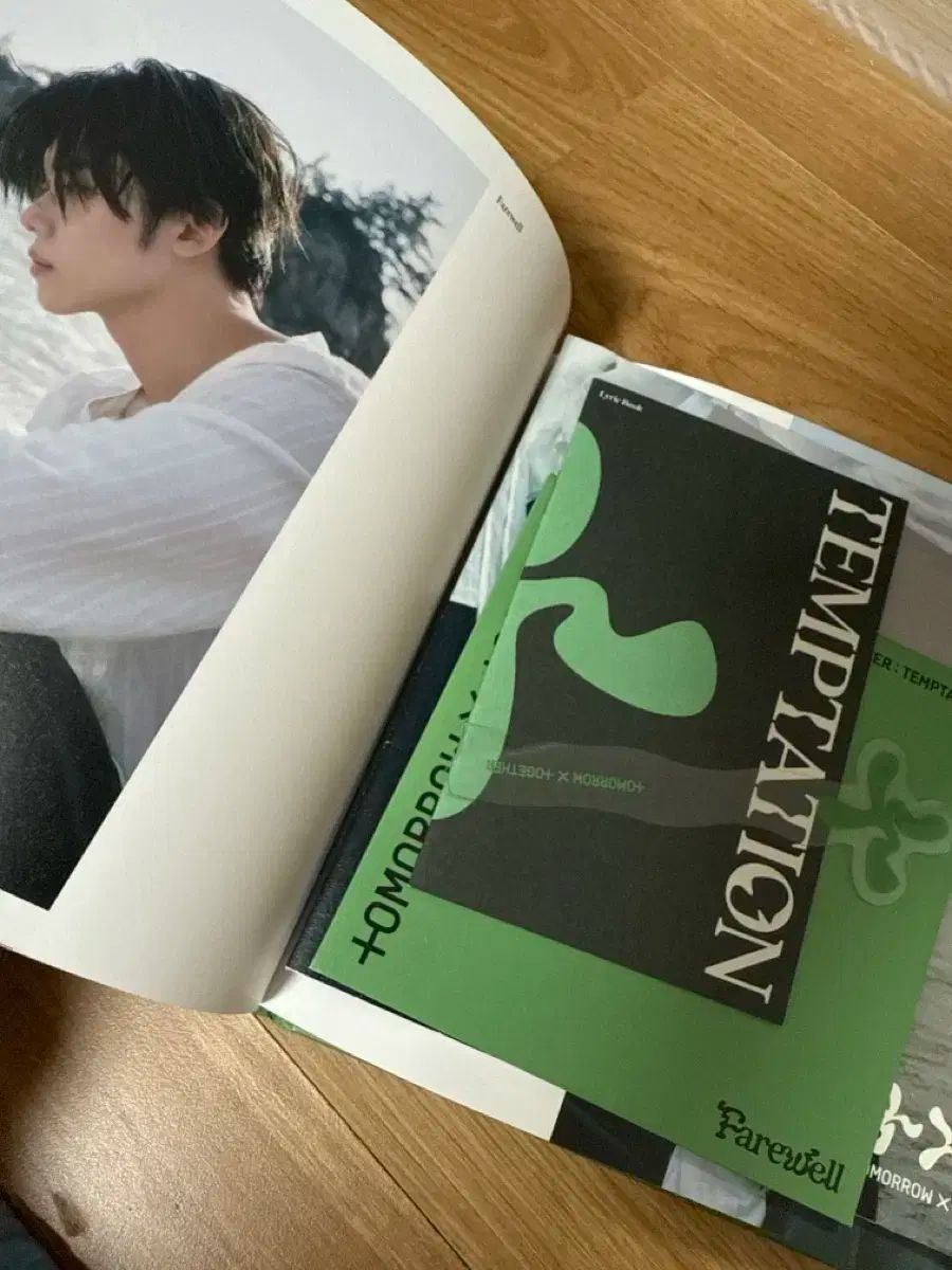 TXT　プロモアルバム　非売品　サイン入り　TEMPTATION④ TXT新アルバム☆ショップ別特典まとめ☆The Name Chapter:TEMPTATION