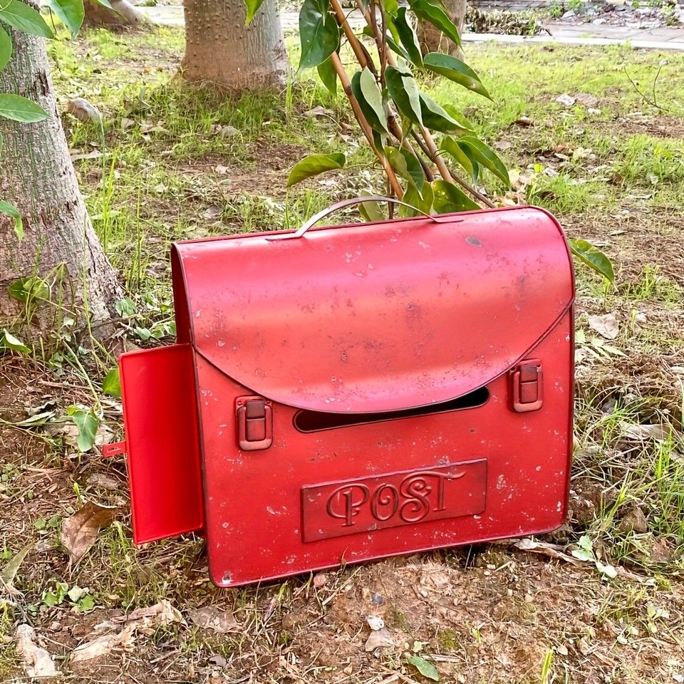 ヴィンテージ風 壁掛け】鉄製メールボックス レトロデザイン 郵便