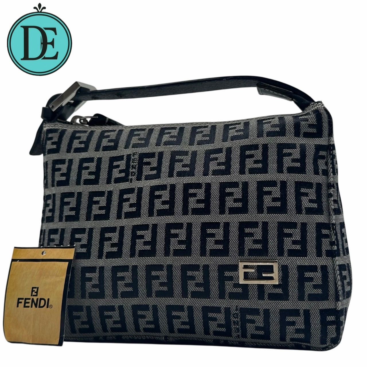 良品✨FENDI フェンディ アクセサリーポーチ 化粧ポーチ マンマ