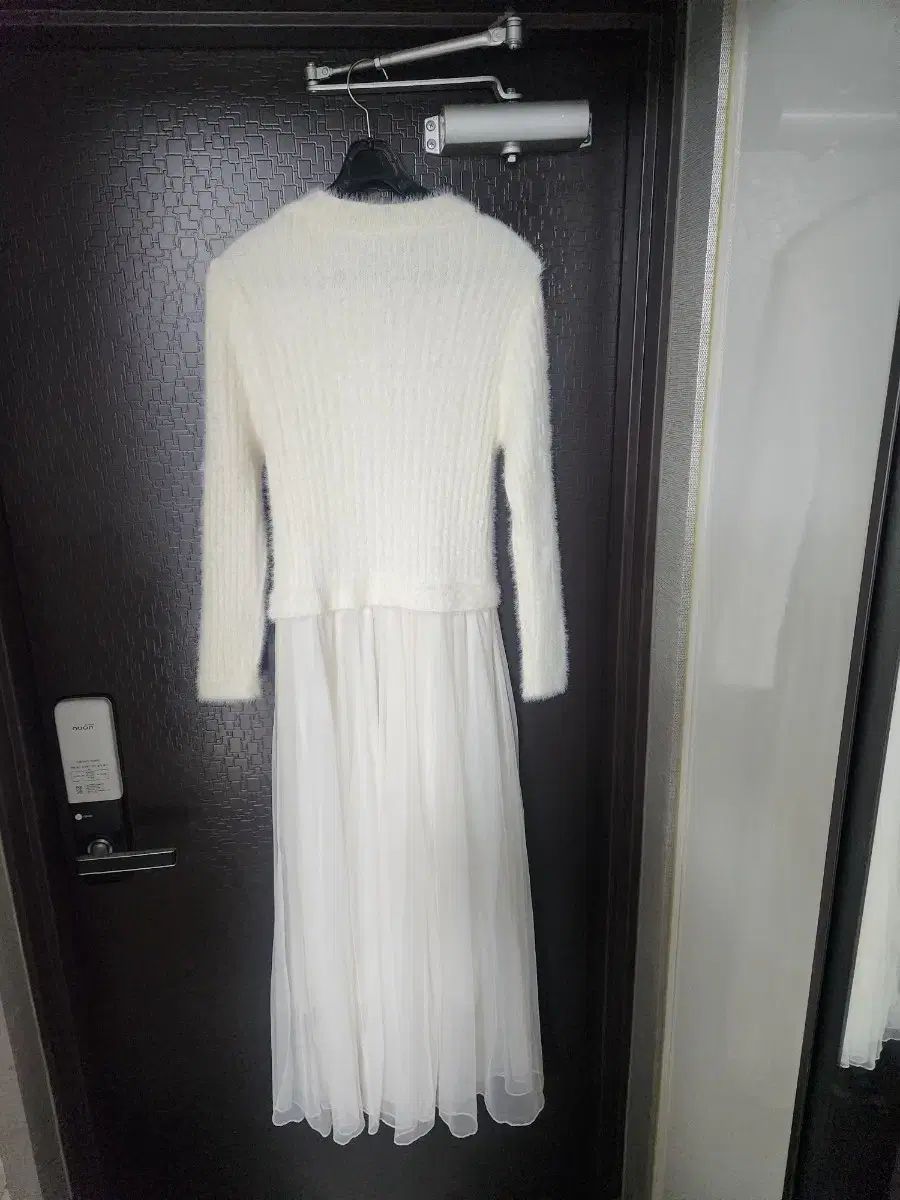  ホワイトファーニットロングワンピース 長袖 七分袖 その他