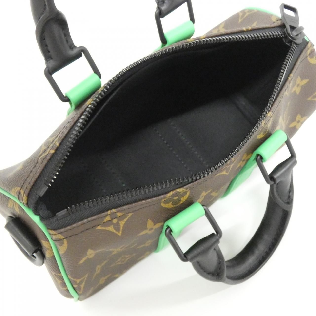 ルイヴィトン モノグラム マカサー キーポル バンドリエール 25cm