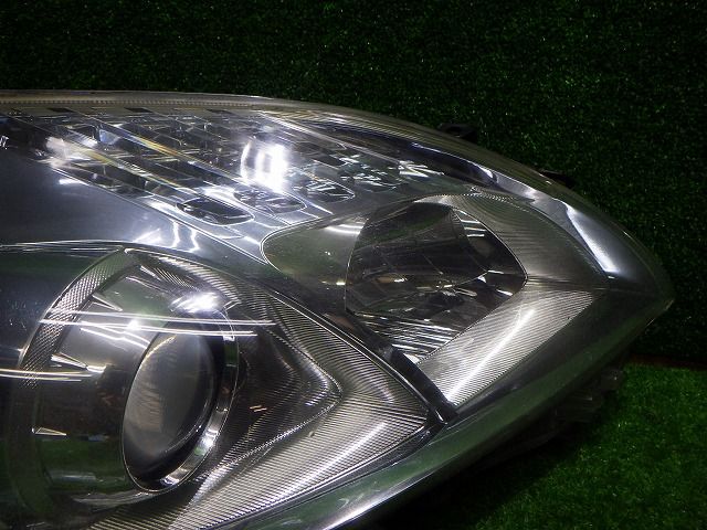 トヨタ純正 プリウス30前期 ハロゲンヘッドライト 左右セット⭐中古品⭐ 30プリウス ヘッドライト左右 ハロゲン ZVW30 前期 47-29 ホ トヨタ