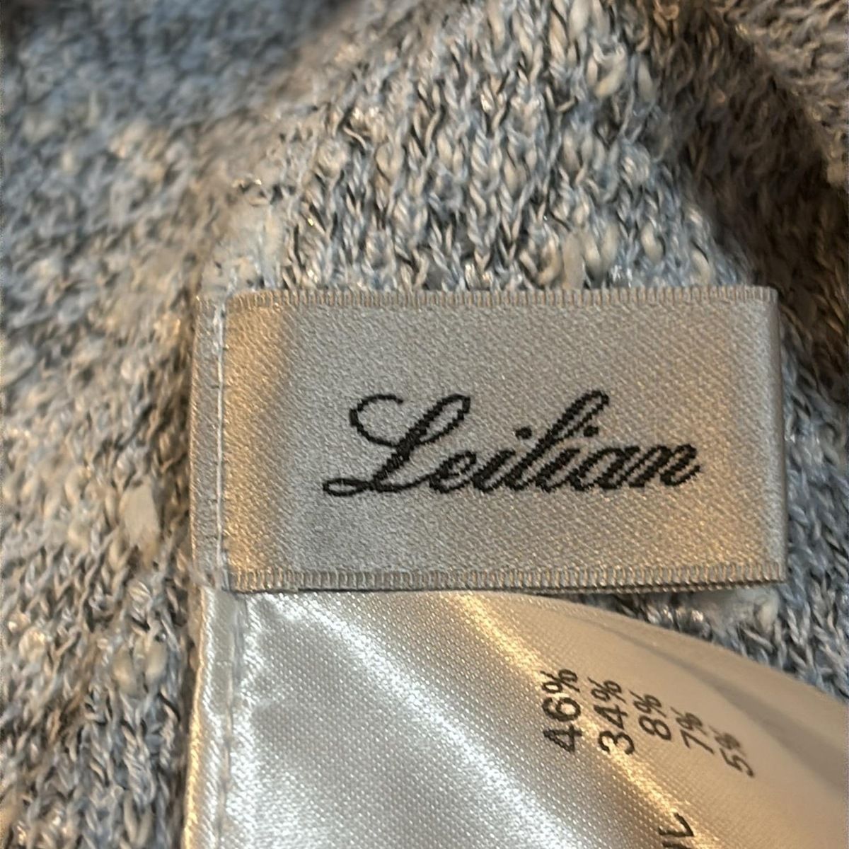 - ライトブルー×白×黒