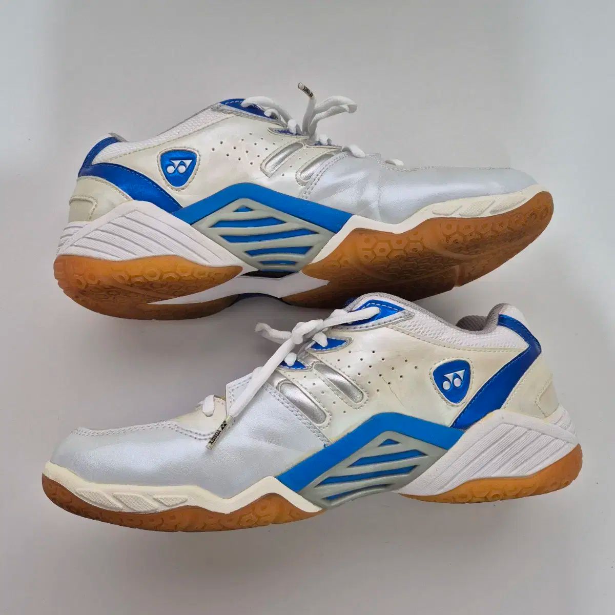 275 YONEX ヨネックス バドミントンシューズ ブルー - メルカリ