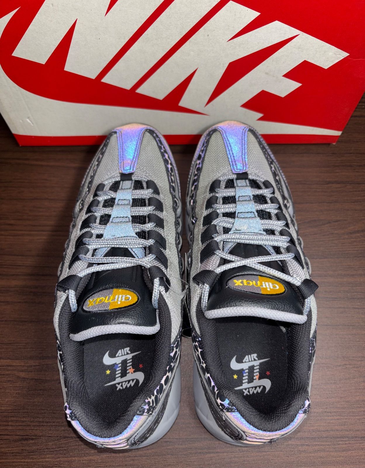 MCKさん専用です ナイキ エアマックス95 SE オフノワール/アマリロ/ウルフグレー 未使用