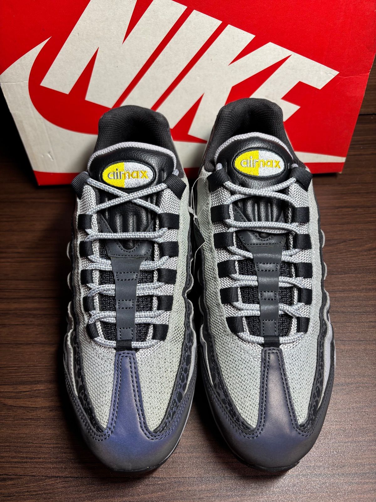 ナイキ エアマックス95 SE オフノワール/アマリロ/ウルフグレー 未使用