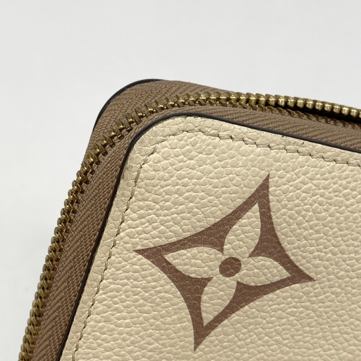 ヴィトン　モノグラム アンプラント ジッピーウォレット M80116レディース LOUIS VUITTON ルイ・ヴィトン ジッピー・ウォレット M80116 バイ