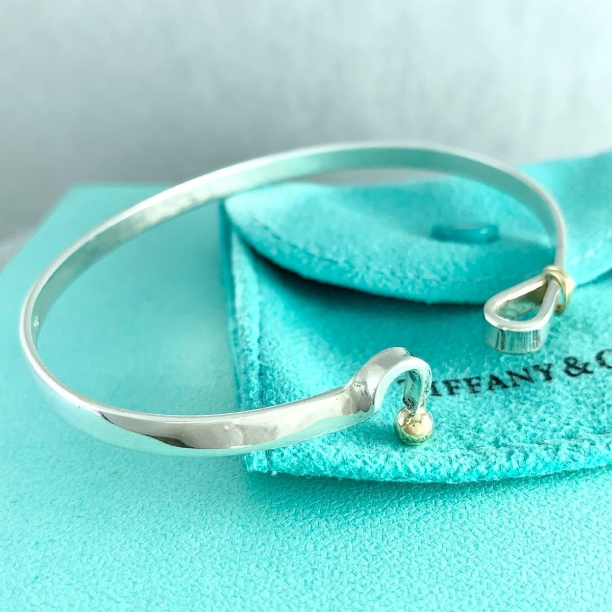 ティファニー フック&アイ バングル ゴールド コンビ ブレスレット WG1