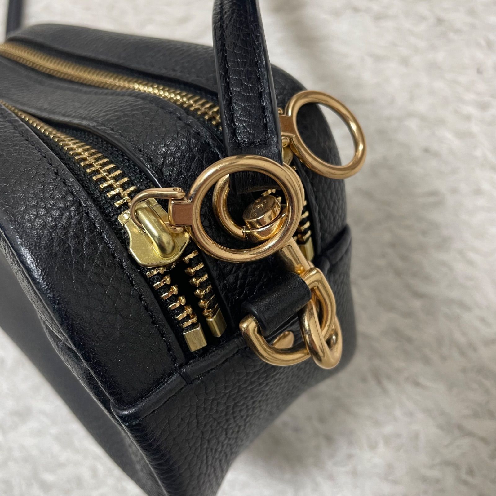 トリーバーチ ペリーボンベ ショルダーバッグ 黒 ゴールド金具 2way