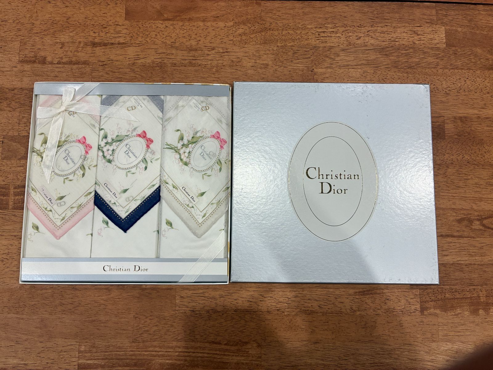 クリスチャンディオール ハンカチセット3枚 B25112451 - メルカリ