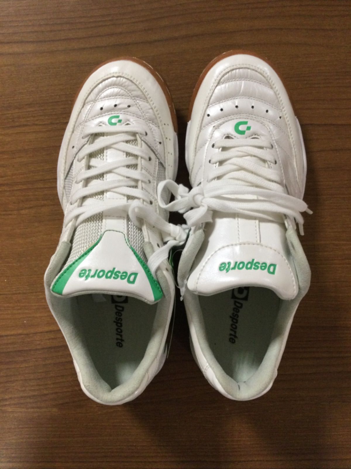 訳あり 新品未使用品】デスポルチ フットサルシューズ 25.0cm 左右品番