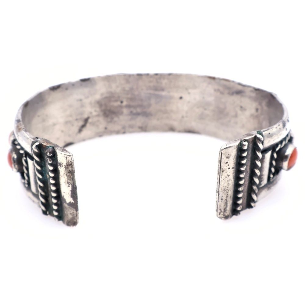 INDIAN JEWELRY (インディアンジュエリー) ナバホ族 RED CORAL 赤