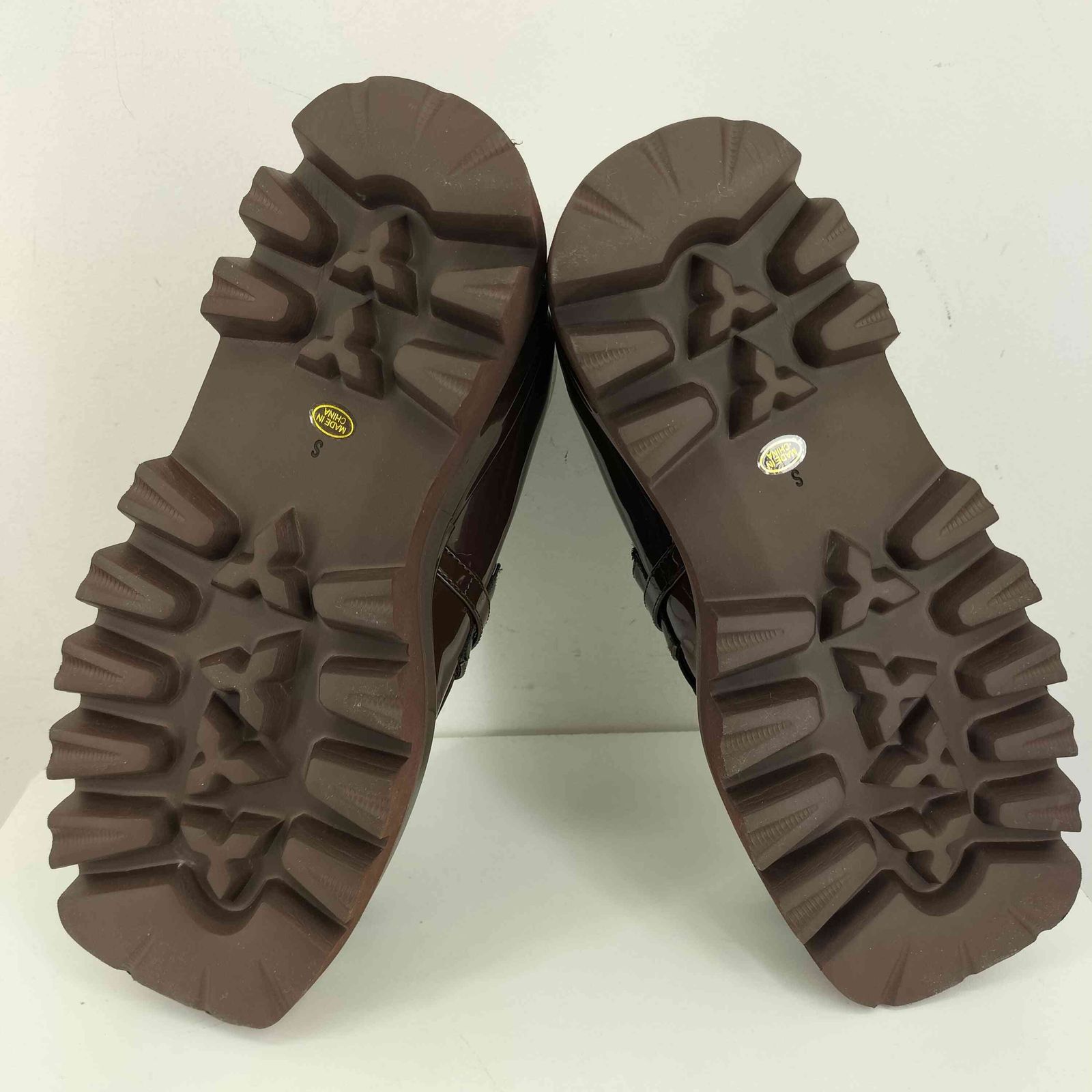 ダーリッチ Darich エナメルプラットフォームローファー レディース