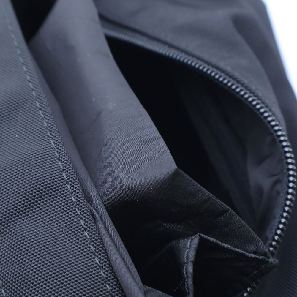 ハンドバッグ ポーチ