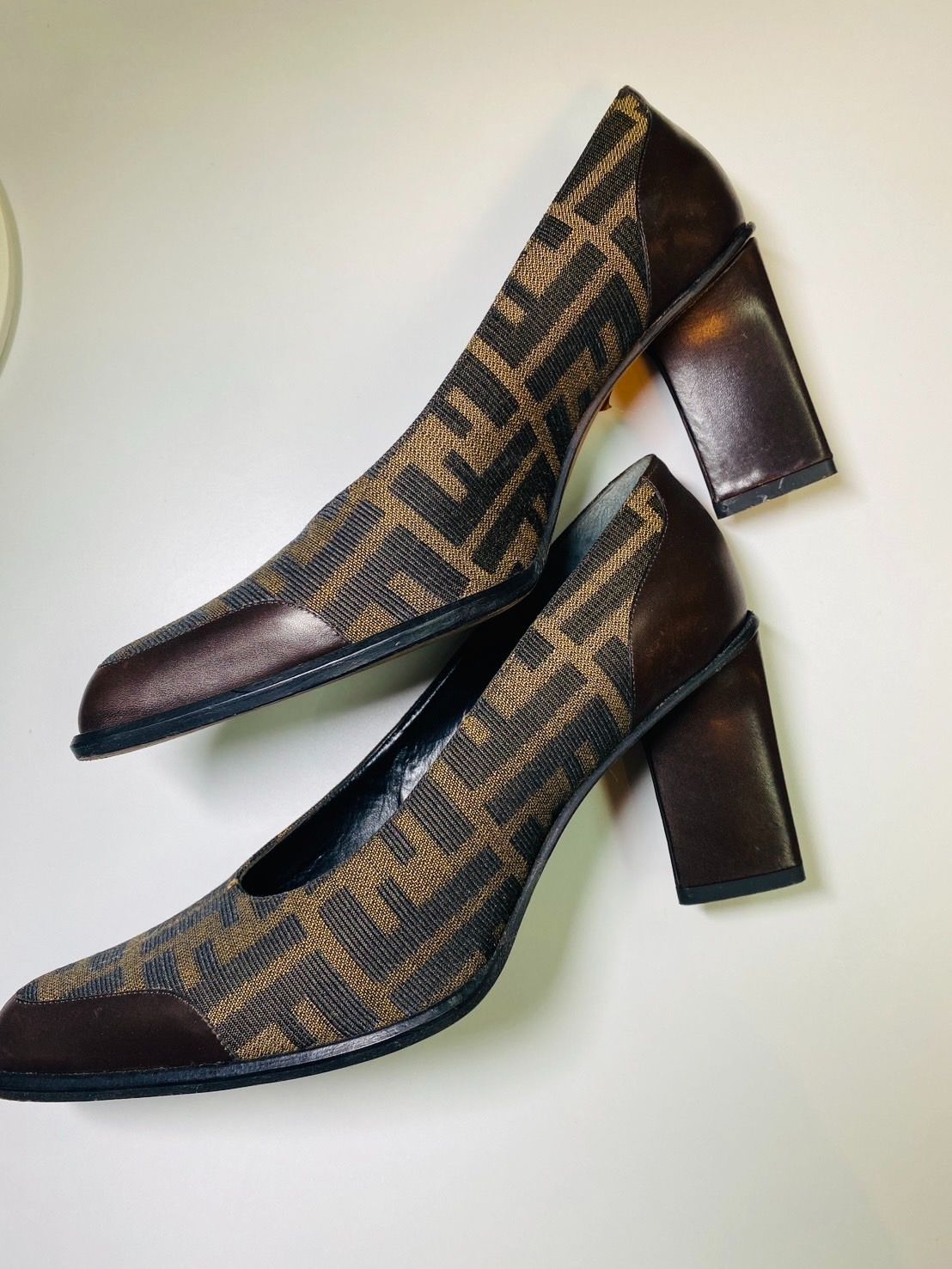 FENDI フェンディ パンプス ヒール ズッカ 表記サイズ37 - メルカリ