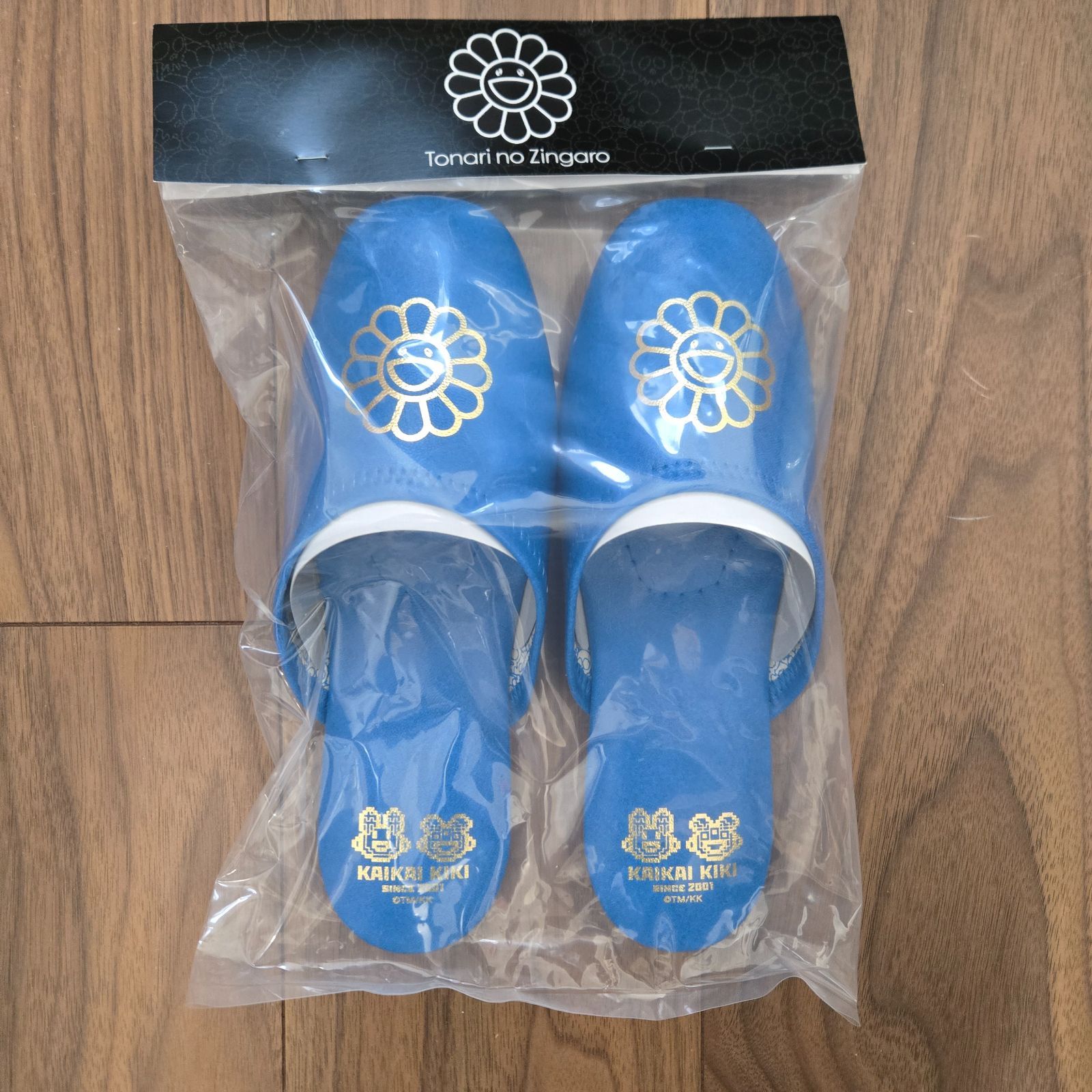 新品】村上隆 Tonari no Zingaro お花ビニールスリッパ ブルー - メルカリ