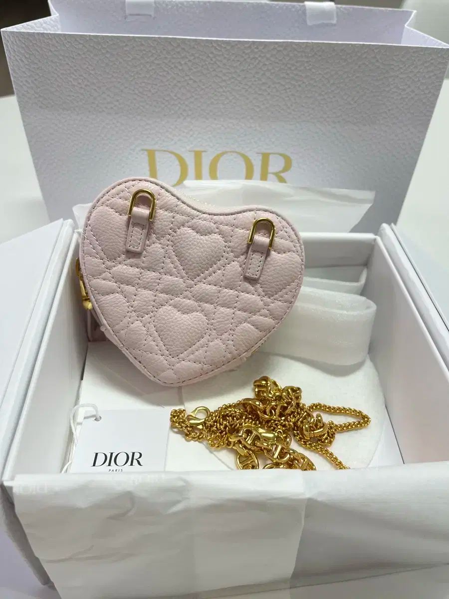 ディオール ハートチェーンポーチバッグ