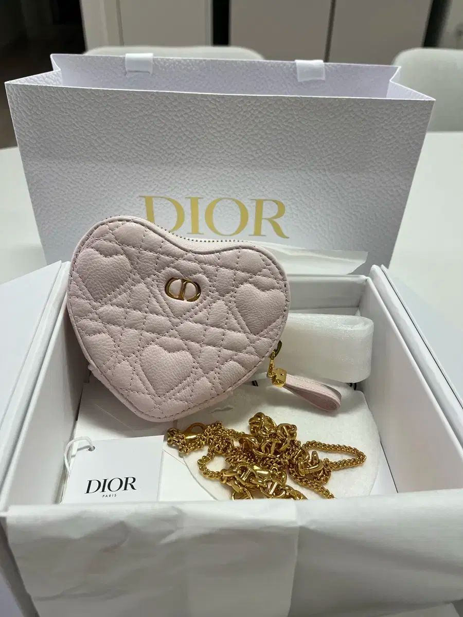 ディオール ハートチェーンポーチバッグ