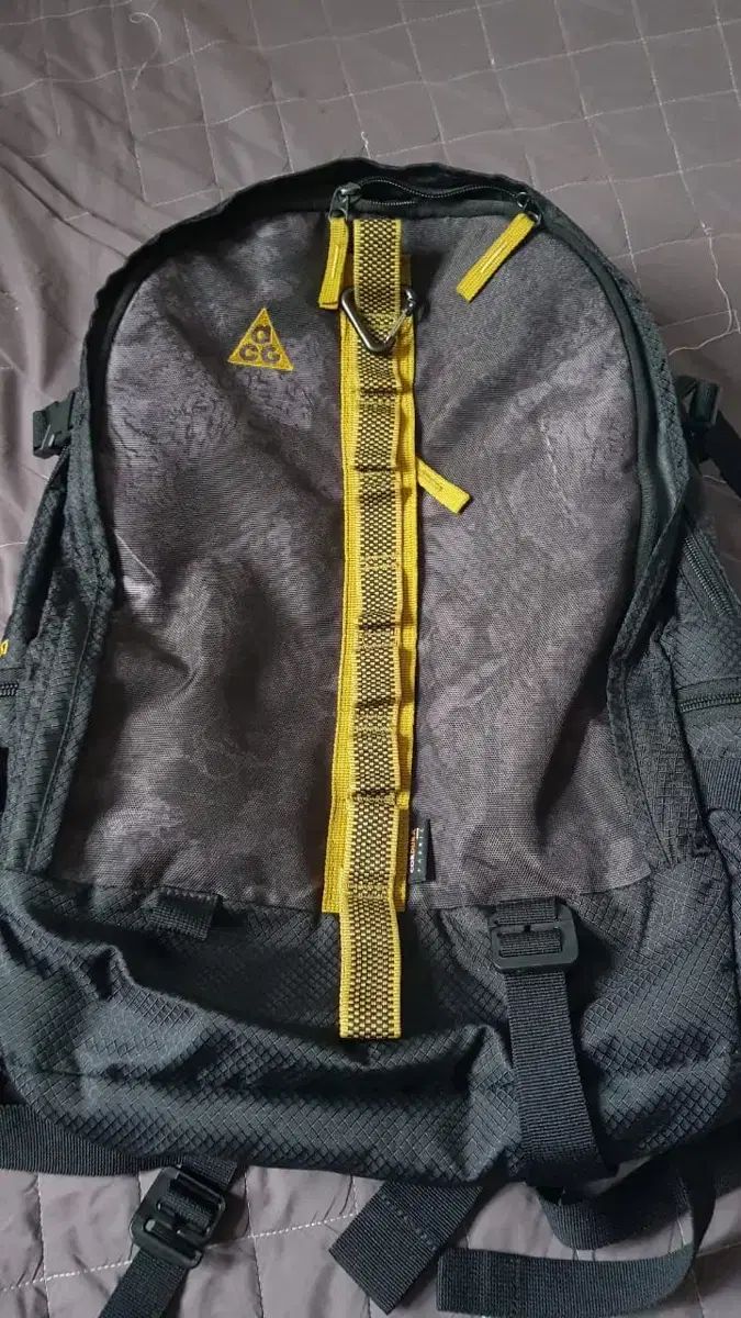 NIKE ACG バックパック ブラック イェロー