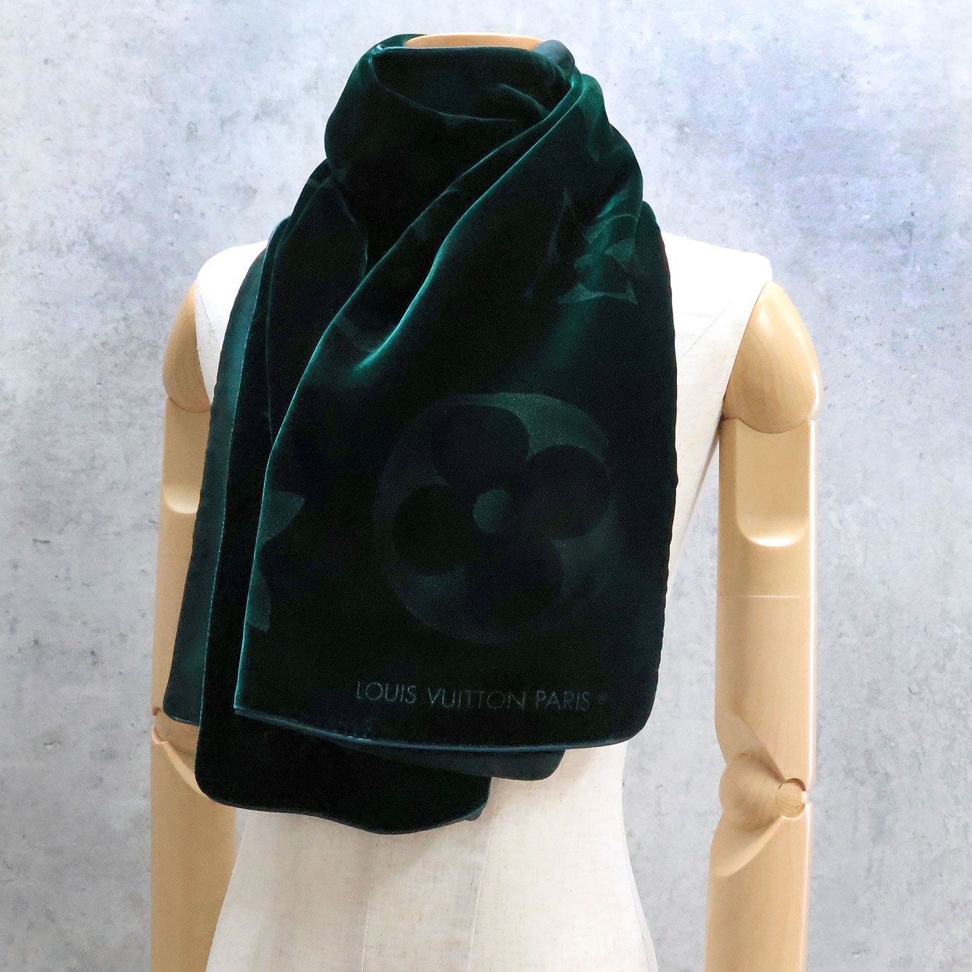 中古 美品 】ルイヴィトン LOUIS VUITTON ストール モノグラム