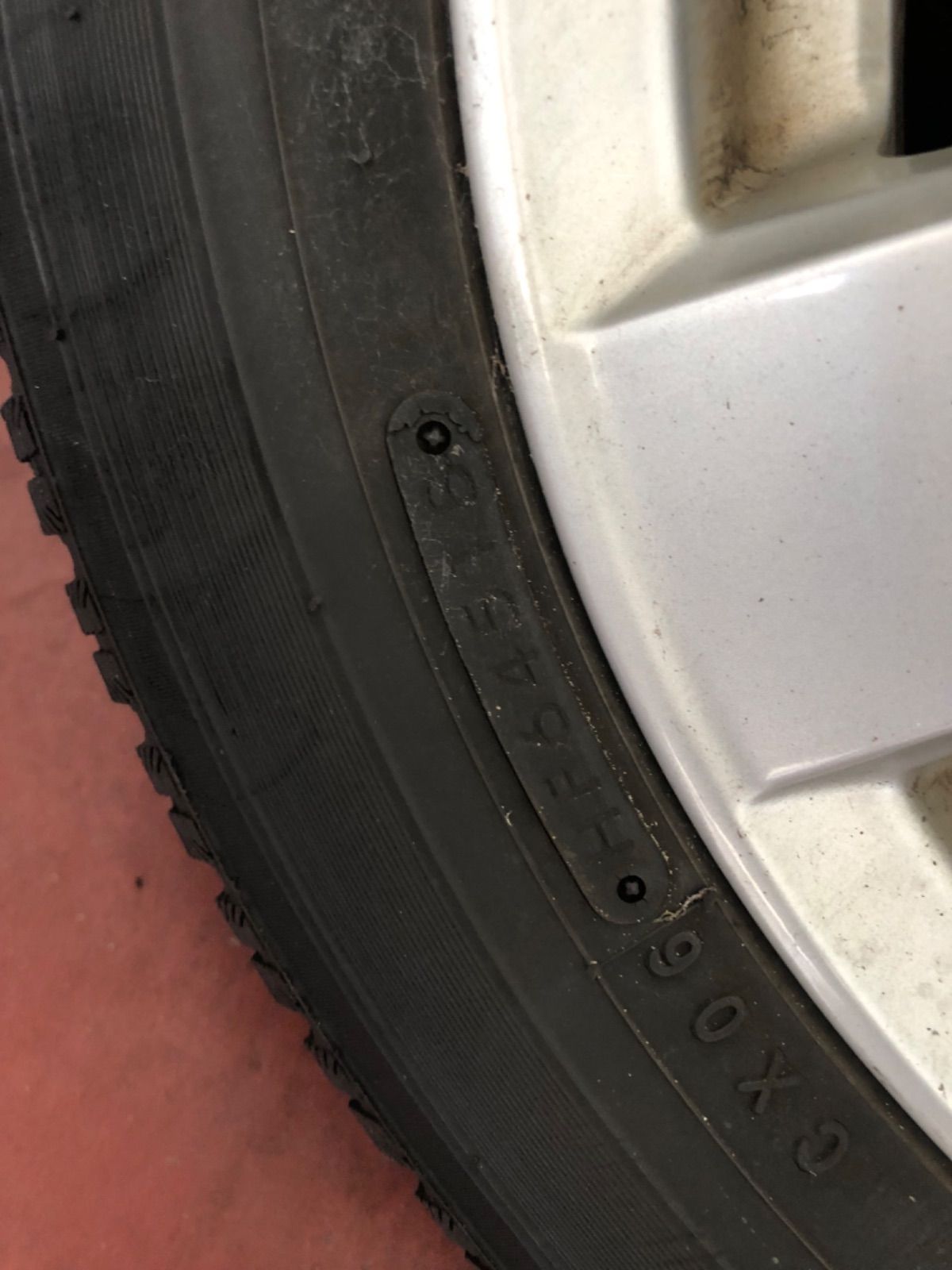 185 65 14 スタッドレス4本 VWポロ